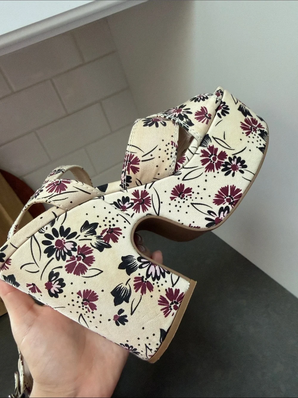 MIU MIU Platform Floral Sandals size 38.5 Cream/Purple/Black